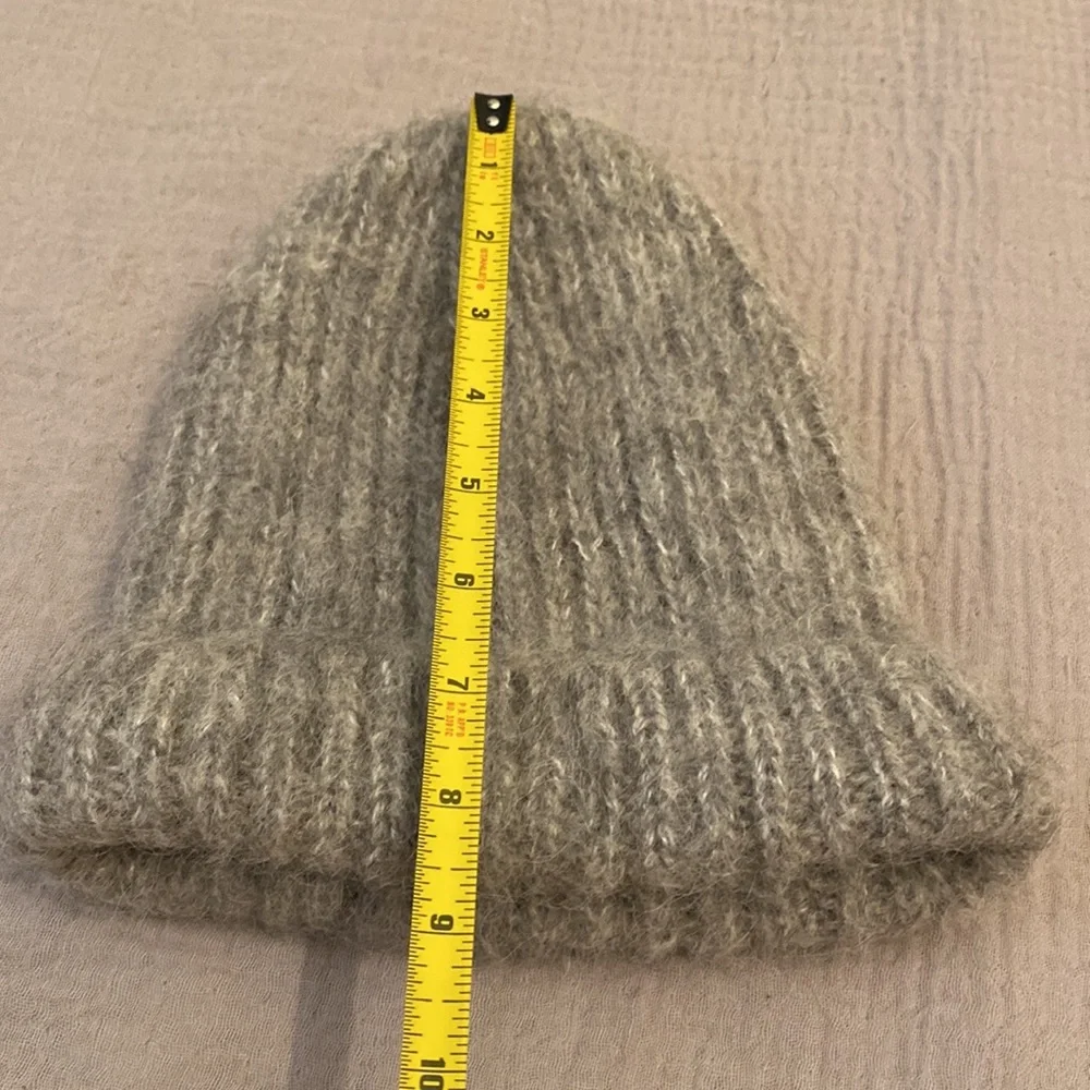 H&M Wool Alpaca Blend Soft Gray Knit Hat. New . No tags